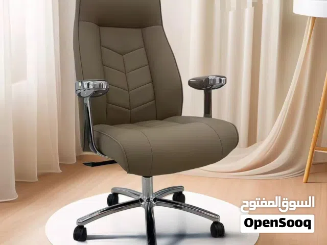 كراسي مكاتب دوار وثابت جلدفاخرة وشبك طبية جميع انواع الكراسي