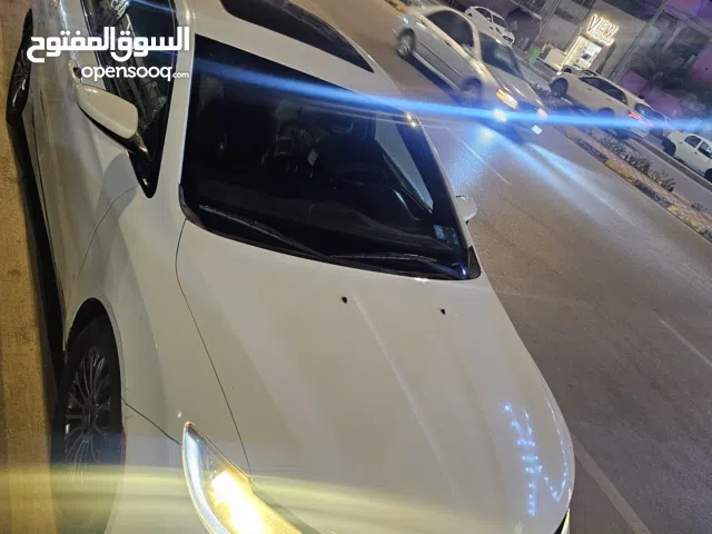 Used Chrysler 200 in Najaf