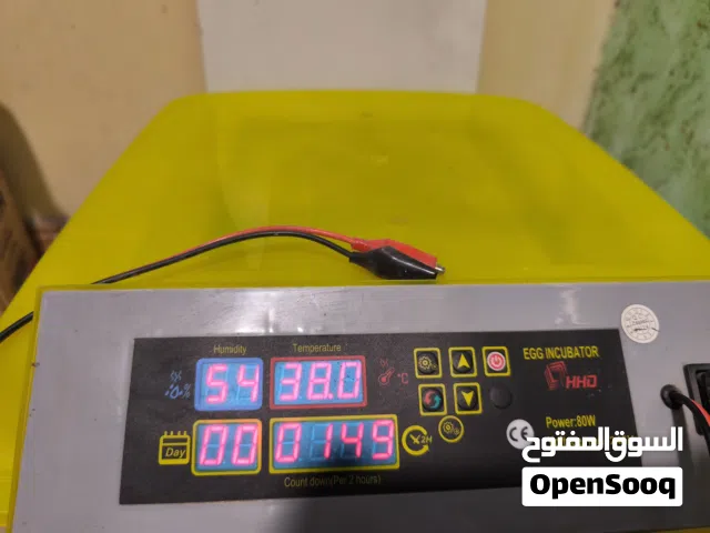 فقاسه بيض فول اوتوماتيك جديدة بسعر مناسب اشيل 56 بيضه تغليب حرارة رطوبه اوتوماتيك بيها جهاز انذار