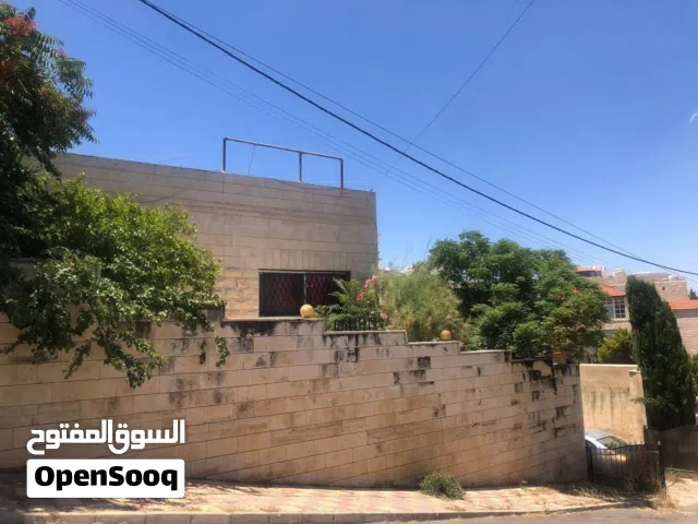 350 m2 4 Bedrooms Villa for Sale in Amman Jubaiha