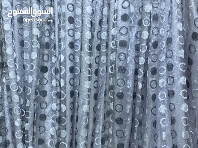 برداي لون سكني مبطنة و منقوشة لون سكني جميل جداً وأيضاً لمعه تشبه لمعه البرادي الجديدة ...فقط..10د