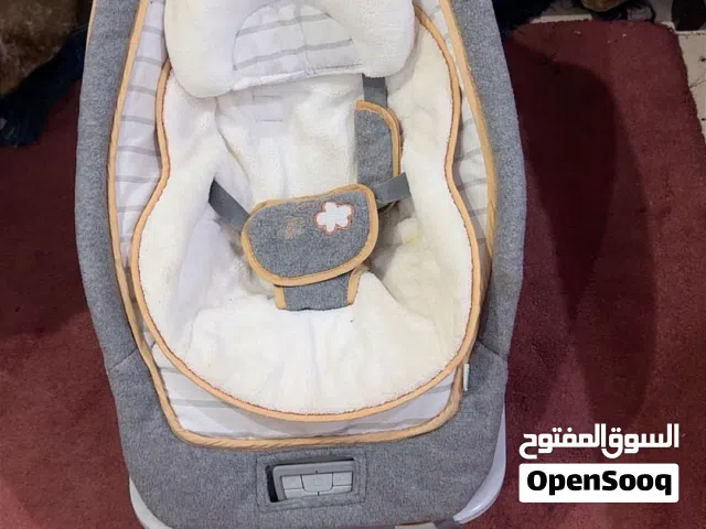 سرير مستويات هزاز