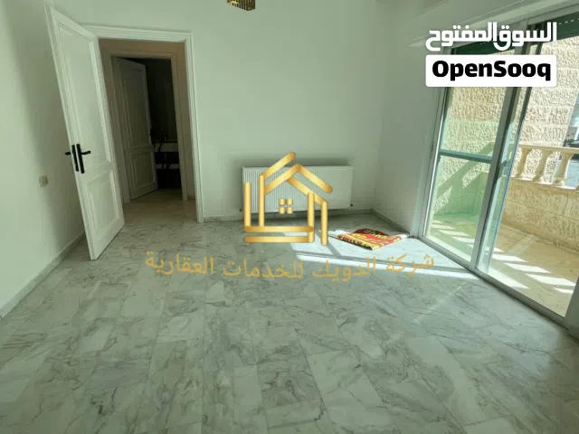 شقة فارغة - 3نوم - قرب الخدمات - موقع مميز - الرابية