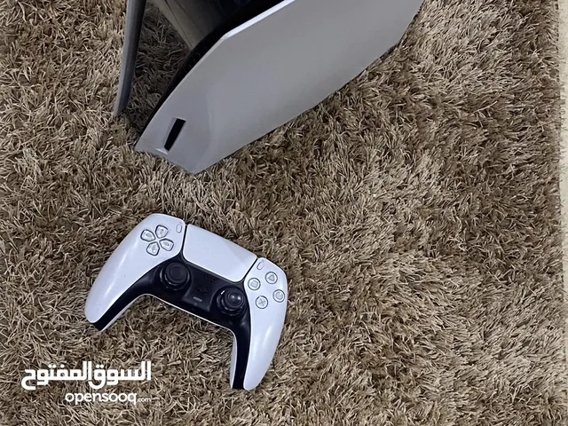 للبيع بلستيشن 5 نظيف اسعر ثابت