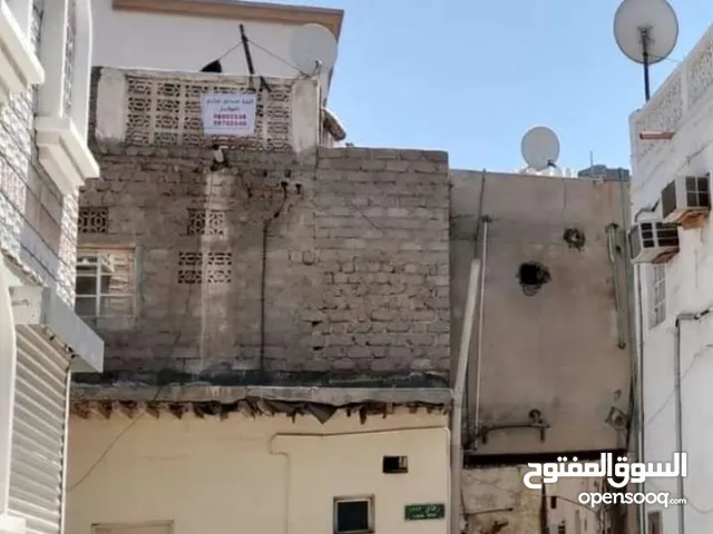 للبيع منزلين سكني تجاري قريب من سوق مطرح
