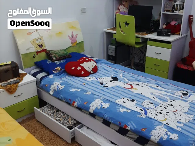 دار نوم اطفال نظيفةللبيع