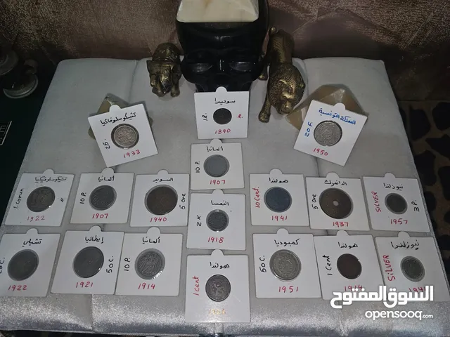 اكثر من 100 عمله من عدة دول قديمه  سعر العمله الواحده 40₪