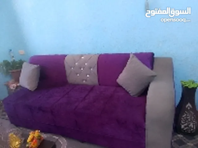 طقم كنب للبيع او بدل ع فراش مستعمل بحاله جديد الجاد ما بقصر معو