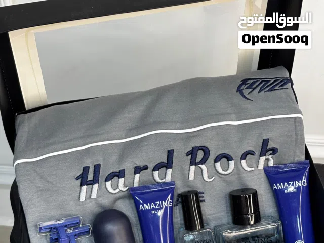بكج رجالي مميز   بجاما نص كم    عطر مميز.  عطر جيب   كريم عنايه  كريم ما بعد الحلاقه.