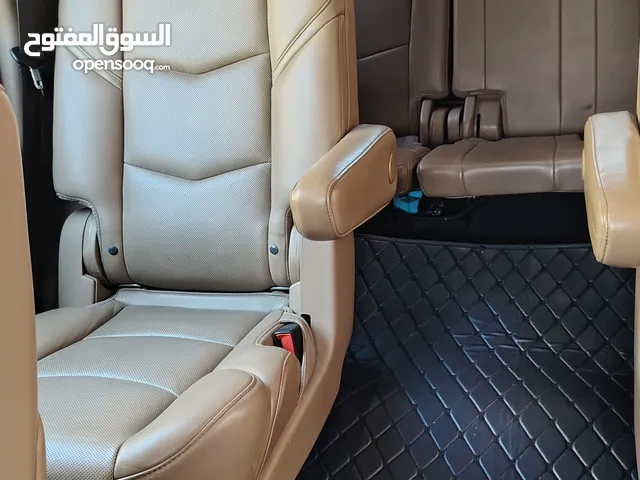 بيع سياره كديلاك سكاليد بلاتينيوم موديل 2018 فول لون اسود مغلفه ppf فول مواصفات محرك 6200