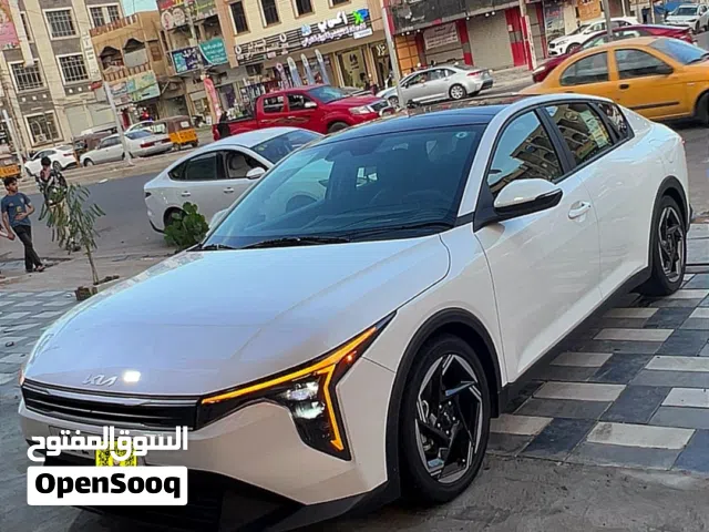 2025 كيا K4 EX
