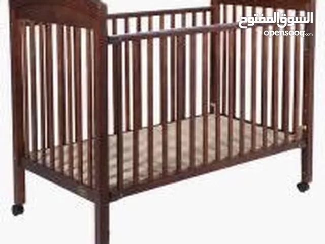 سرير للأطفال