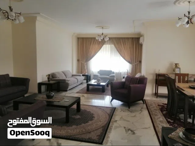 شقه طابقيه مفروشه للايجار بالاردن بمنطقه الرابيه  على شارع رئيسي قريبه من الخدمات