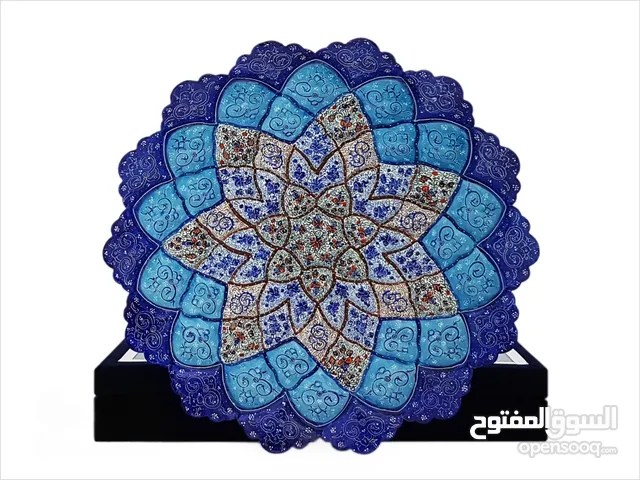 الصناعات اليدوية الإيرانية - صحن من الميناكاري مع علبة مخملية