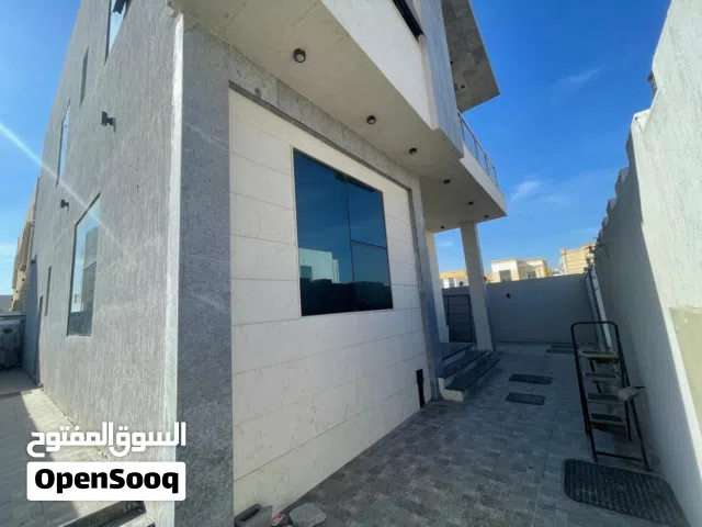 فيلا للايجار السنوي بعجمان الياسمين روعه ومساحه ممتازه