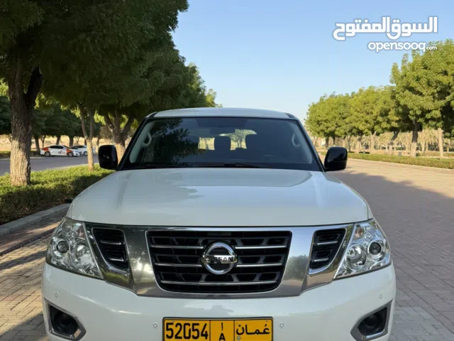 2018 Nissan Patrol 4.0L V6 XE  8- seater 4WD  Good condition  Insurance & Mulkiya till Nov 2026