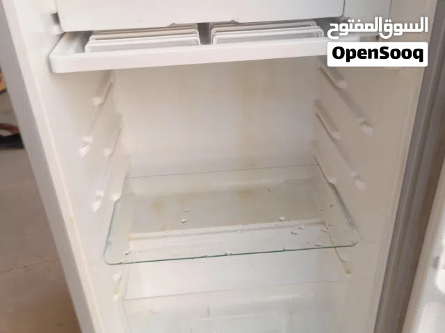 ثلاجه امورها طيبه نقصنها ادراج