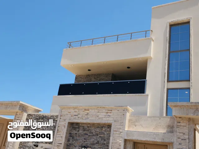 4 Bedrooms Chalet for Rent in Al Khums Other