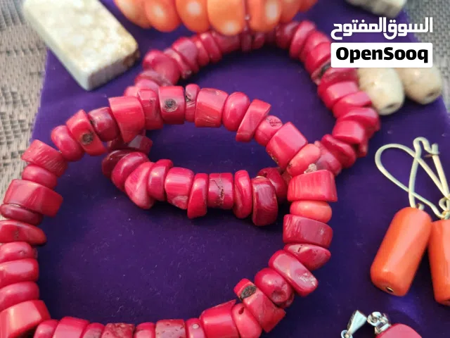 أحجار فيروز نيشابوري طبيعي  أساور مرجان طبيعية