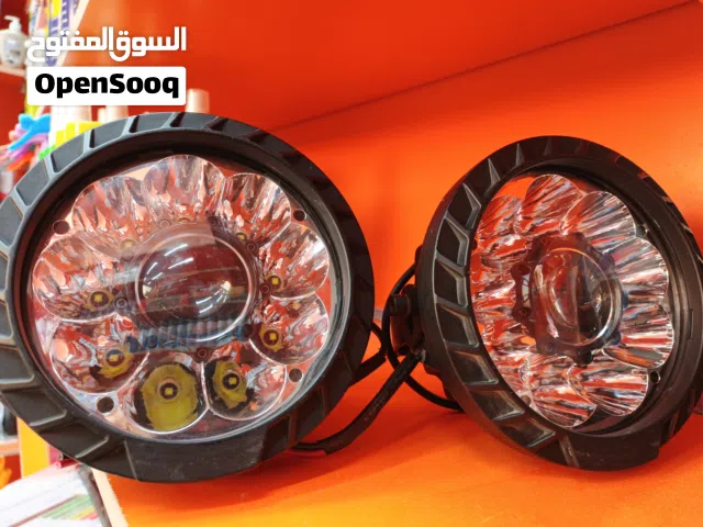 كشافات على صدام  السيارة الأمامي .جوده اصليه واضاءه قويه جدا