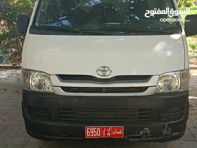 Used Toyota Hiace in Al Batinah