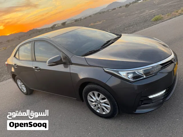 كورولا 2018 2000cc خليجية