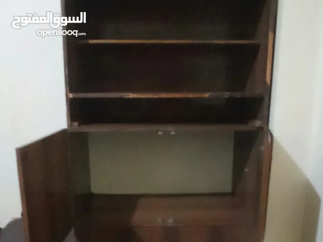 دولاب ينفع في المطبخ او مكتبة ويستخدم لعدة اغراض حسب الاحتياج     مميزاتة دورين ينفصلوا عن بعض  مصنو