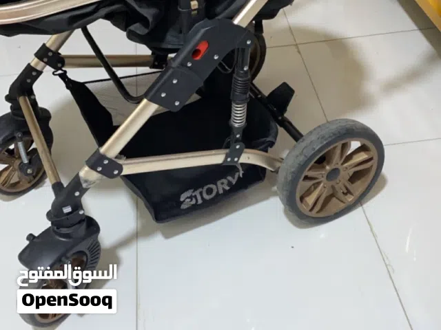 عربانه طفل نضيفه   وبيه مجال