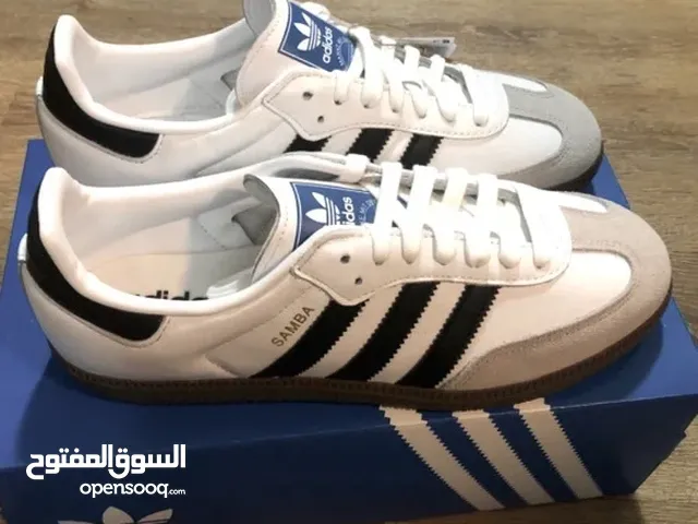 41.5 Sport Shoes in Hawally
