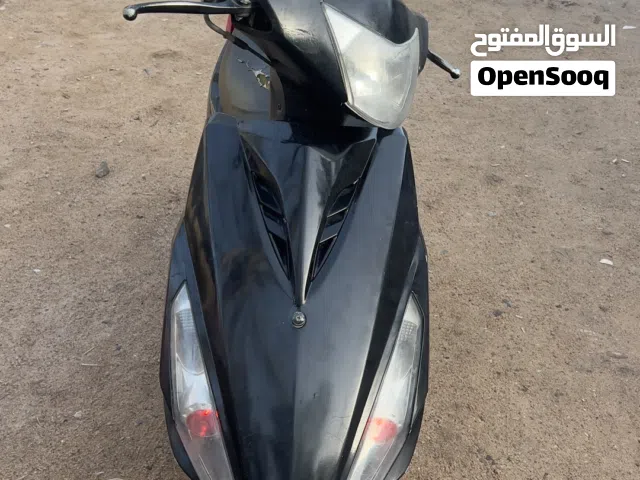 دراجه ماكس مظلع نضيفه وحلوه