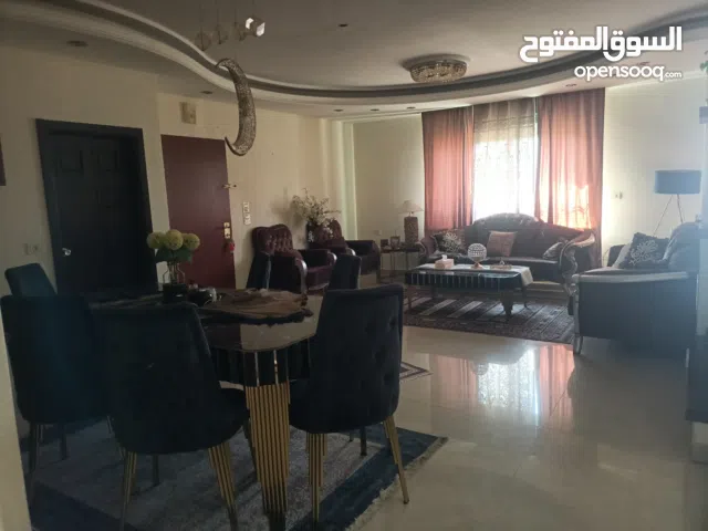 شقة مفروشة للإيجار