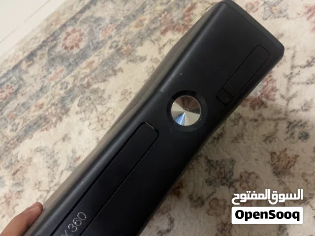 للبيع او بدل اكس بوكس 360 نظيفه جدا