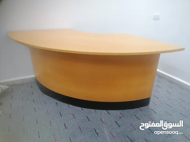 مكتب خشب أصلي للبيع بحالة ممتازة