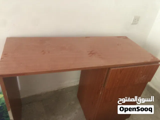 مكتب دراسة بحاله جيده