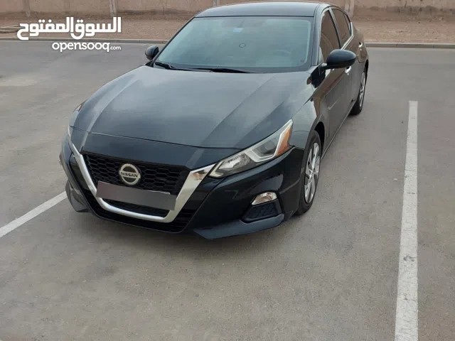 Nissan Altima - Excellent Condition automatic Very reasonable price