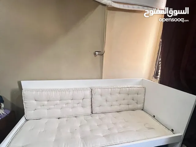 مراتب قطن نظيفة و ثقيله استعمال خفيف جدا