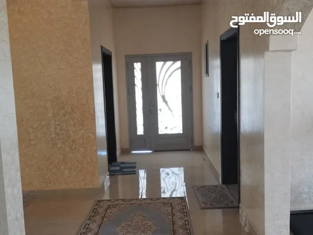 236 m2 4 Bedrooms Villa for Sale in Muscat Al Maabilah