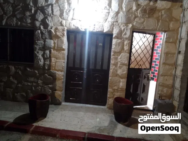 80 m2 3 Bedrooms Townhouse for Rent in Zarqa Jabal Al Amera Rahma