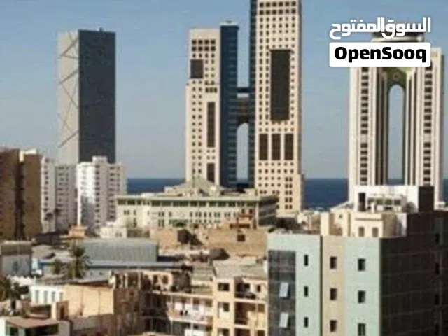 شقة دوبلكس خدمية سكنية خلف معرض طرابلس الدولي و مدينة الملاهي بعمر المختار