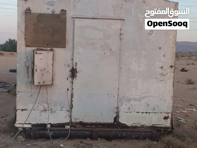 تريله جيده الهيكل و الموصفات الطول 10متر في 4 تصلح لجميع الامور كا سكن او مخزن او اي شي  الحالة جيدة