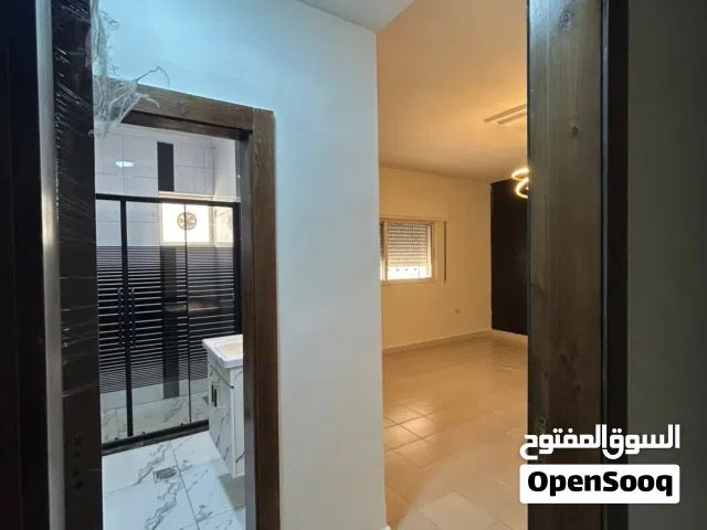 300 m2 3 Bedrooms Apartments for Sale in Zarqa Al Zarqa Al Jadeedeh