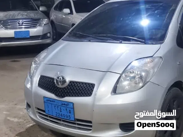 2008 تويوتا يارس Basic