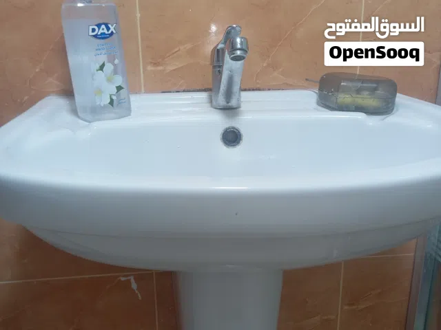 مغسله حمام وبطاريه