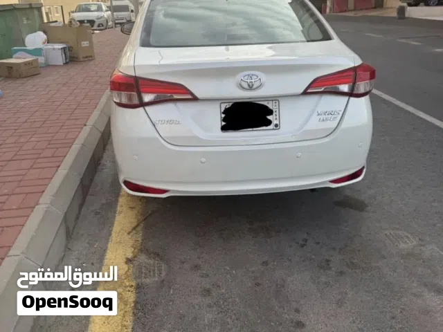 2018 تويوتا يارس E