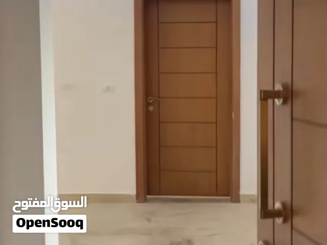 ستوديو مع تيراس للإيجار في منطقة بلخير