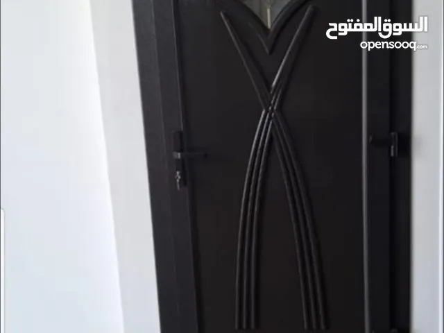 نوافد و أبواب يو بي في سي