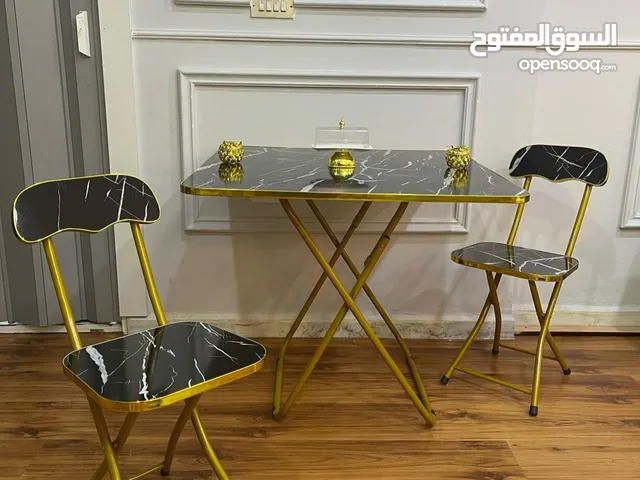 طاولة قابلة للطي متوفر مقاس 80 *80سم للحديقة والمطبخ والرحلات عمليه ومريحه مع كراسي بتتحمل اوزان