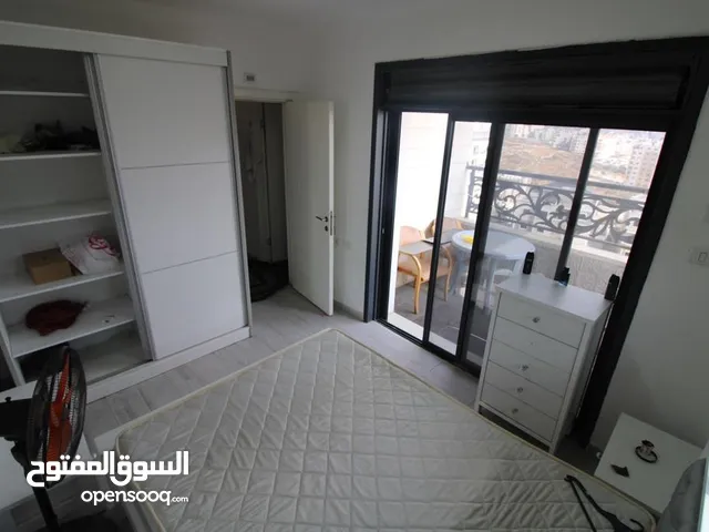 غرفتين نوم غير مفروشة