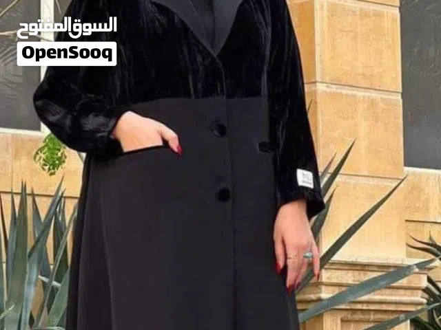 مجموعة عبايات شتوية جديدة  تصاميم أنيقة ومريحة مناسبة للاستخدام اليومي  المقاسات من 1 إلى 4  السعر 9