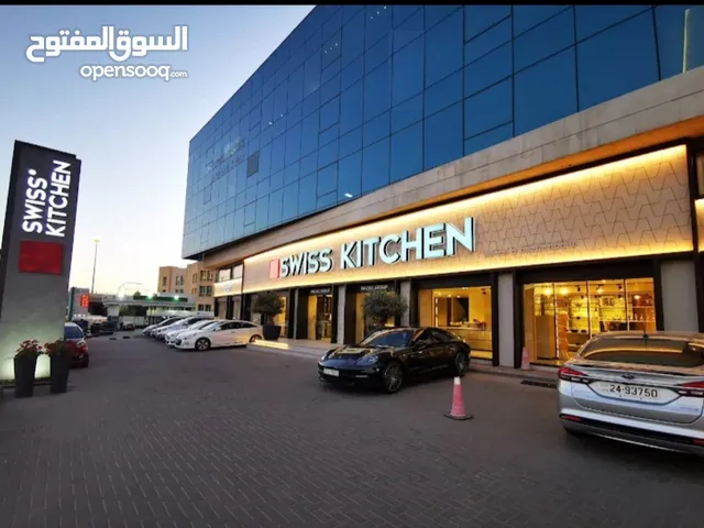 مطبخ وكاااله للبيع من swiss kitchen فرع via Italia يتم اختيار اللون من قبل المشتري المطبخ غير مفصل